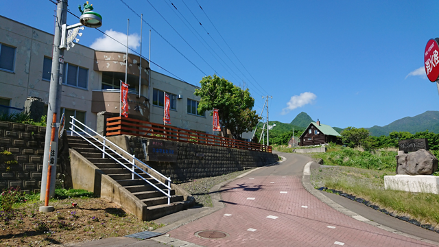 日本郷土玩具館が神恵内村の珊内にあるとは。