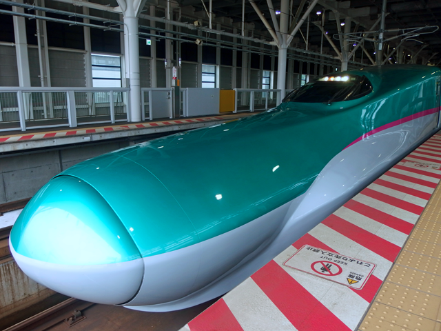 初めての北海道・東北新幹線へ乗車。