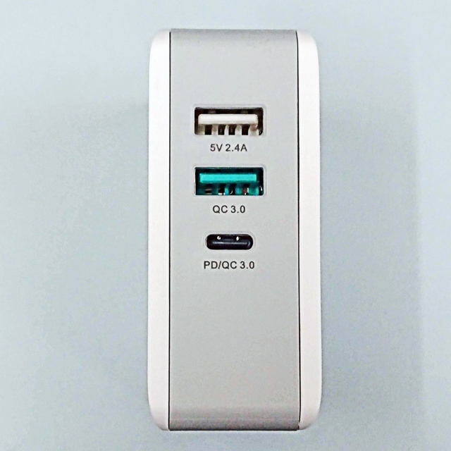 3ポートPD+QC3.0対応 USB-A & USB-C 急速充電