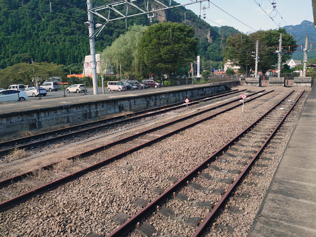 横川駅の終着点の線路はそのまま「碓氷峠鉄道文化むら」まで続いています。