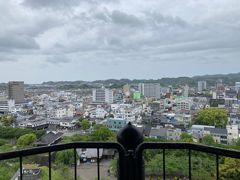掛川市内の南側を一望しています。