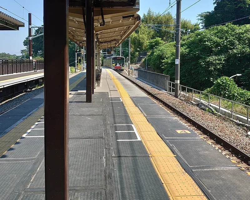 仙台方面へ発車していきます。